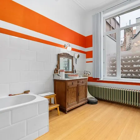 Karaktervolle En Ruime Woning Aan Zee Voor 10p Semesterbostad *