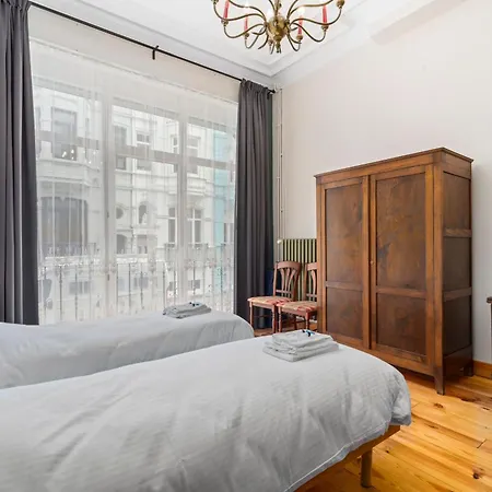 Vakantiehuis Karaktervolle En Ruime Woning Aan Zee Voor 10p *