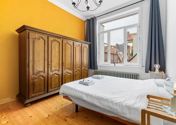 Karaktervolle En Ruime Woning Aan Zee Voor 10p 度假居 *